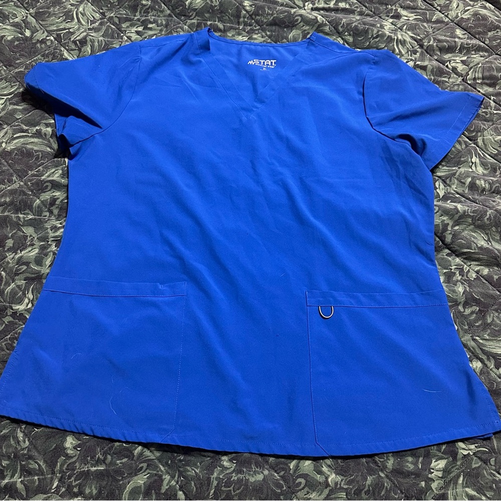 Stat medical wear scrub top